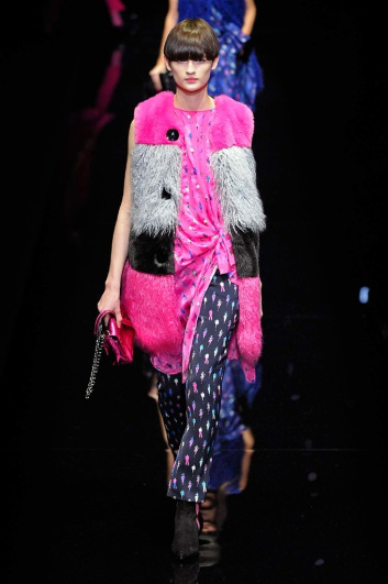 Fotoservizio/FW 2017-2018/WOMEN/EMPORIO ARMANI/DP2/3