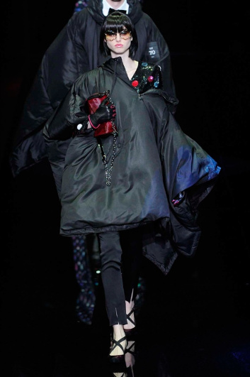 Fotoservizio/FW 2017-2018/WOMEN/EMPORIO ARMANI/DP2/24