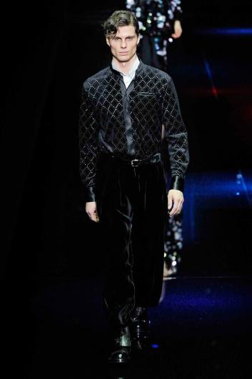 Fotoservizio/FW 2017-2018/WOMEN/EMPORIO ARMANI/DP2/8