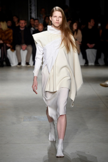 Fotoservizio/FW 2017-2018/WOMEN/LUCIO VANOTTI/DP2/4