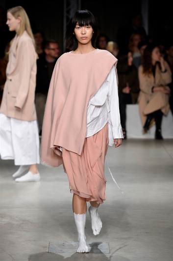 Fotoservizio/FW 2017-2018/WOMEN/LUCIO VANOTTI/DP2/5