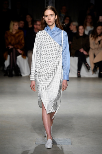 Fotoservizio/FW 2017-2018/WOMEN/LUCIO VANOTTI/DP2/0