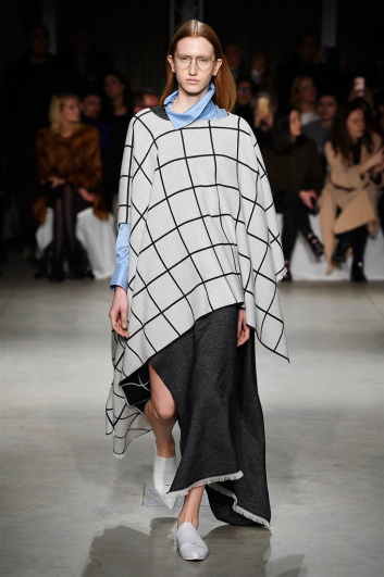 Fotoservizio/FW 2017-2018/WOMEN/LUCIO VANOTTI/DP2/2