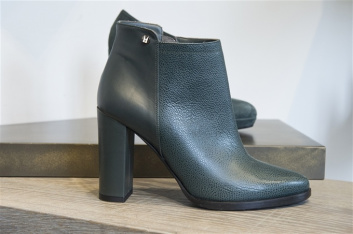 Fotoservizio/FW 2017-2018/WOMEN/MORESCHI/DP2/56