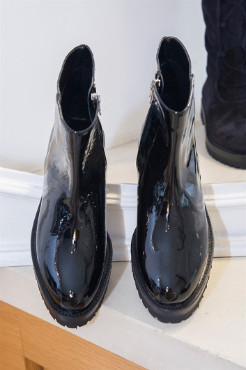 Fotoservizio/FW 2017-2018/WOMEN/MARIO VALENTINO/DP2/19