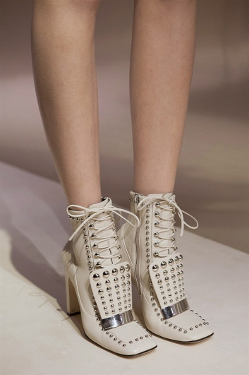 Fotoservizio/FW 2017-2018/WOMEN/SERGIO ROSSI/DP2/7