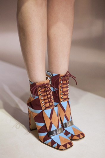 Fotoservizio/FW 2017-2018/WOMEN/SERGIO ROSSI/DP2/11