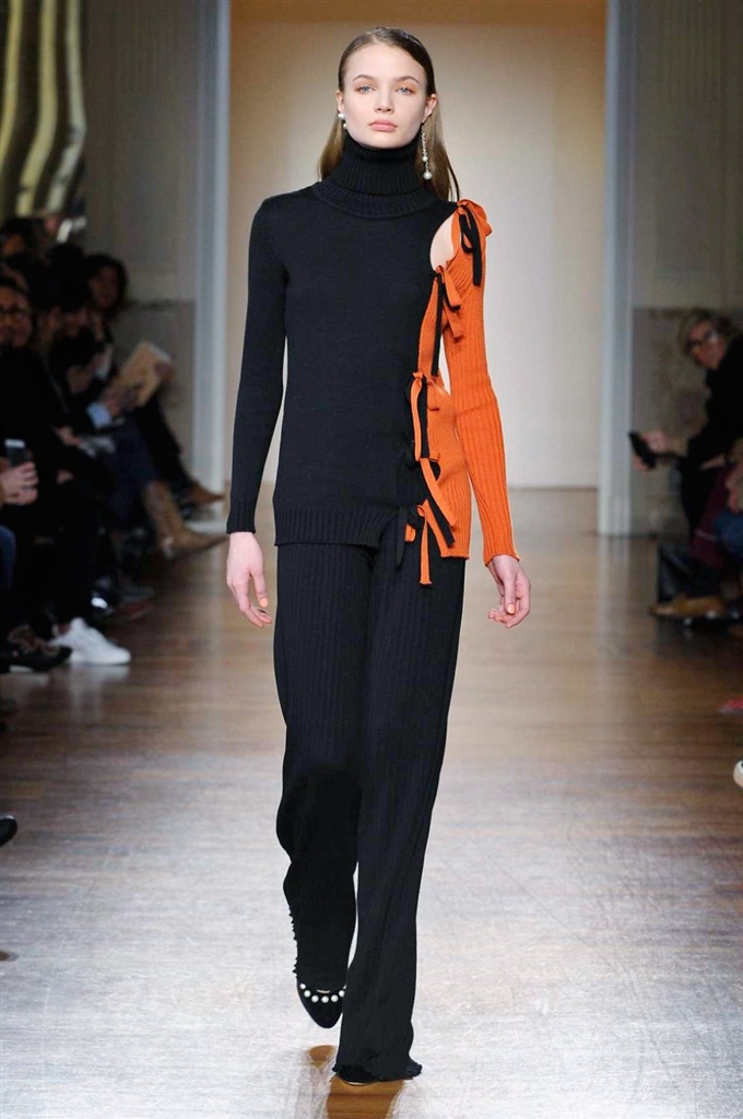 Fotoservizio/FW 2017-2018/WOMEN/BLUGIRL/DP2/16