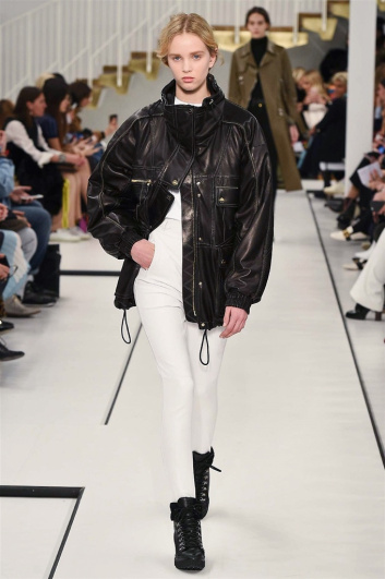 Fotoservizio/FW 2017-2018/WOMEN/TOD'S/DP2/1