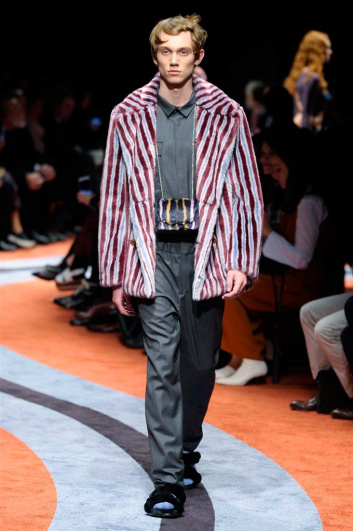 Fotoservizio/FW 2017-2018/WOMEN/MARCO DE VINCENZO/DP2/4