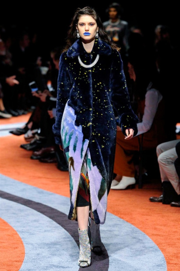 Fotoservizio/FW 2017-2018/WOMEN/MARCO DE VINCENZO/DP2/1