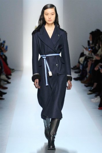 Fotoservizio/FW 2017-2018/WOMEN/ERMANNO SCERVINO/DP2/0