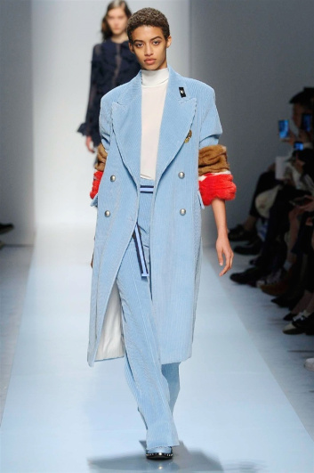 Fotoservizio/FW 2017-2018/WOMEN/ERMANNO SCERVINO/DP2/3