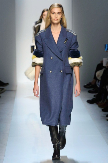Fotoservizio/FW 2017-2018/WOMEN/ERMANNO SCERVINO/DP2/0