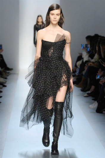 Fotoservizio/FW 2017-2018/WOMEN/ERMANNO SCERVINO/DP2/2