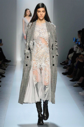 Fotoservizio/FW 2017-2018/WOMEN/ERMANNO SCERVINO/DP2/5