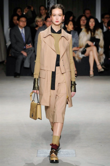 Fotoservizio/FW 2017-2018/WOMEN/CIVIDINI/DP2/2