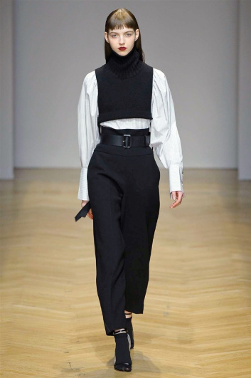 Fotoservizio/FW 2017-2018/WOMEN/AQUILANO.RIMONDI/DP2/2