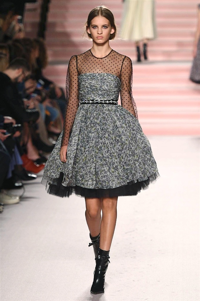 Fotoservizio/FW 2017-2018/WOMEN/PHILOSOPHY DI LORENZO SERAFINI/DP2/2