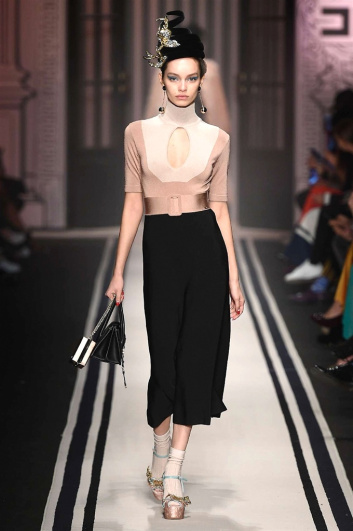 Fotoservizio/FW 2017-2018/WOMEN/ELISABETTA FRANCHI/DP2/1