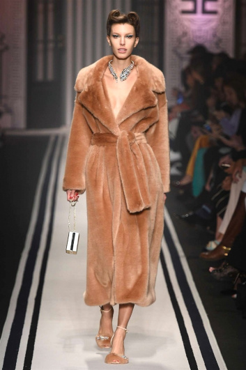 Fotoservizio/FW 2017-2018/WOMEN/ELISABETTA FRANCHI/DP2/4