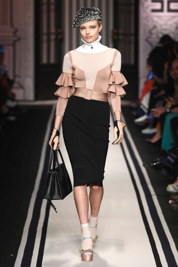 Fotoservizio/FW 2017-2018/WOMEN/ELISABETTA FRANCHI/DP2/5