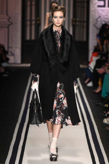 Fotoservizio/FW 2017-2018/WOMEN/ELISABETTA FRANCHI/DP2/0