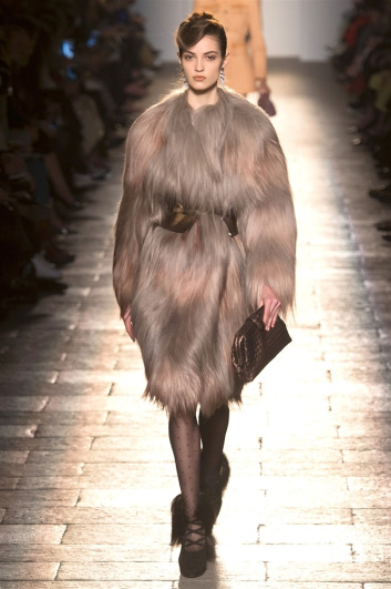 Fotoservizio/FW 2017-2018/WOMEN/BOTTEGA VENETA/DP2/0