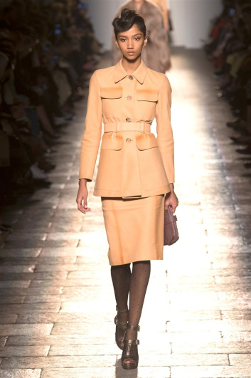 Fotoservizio/FW 2017-2018/WOMEN/BOTTEGA VENETA/DP2/1