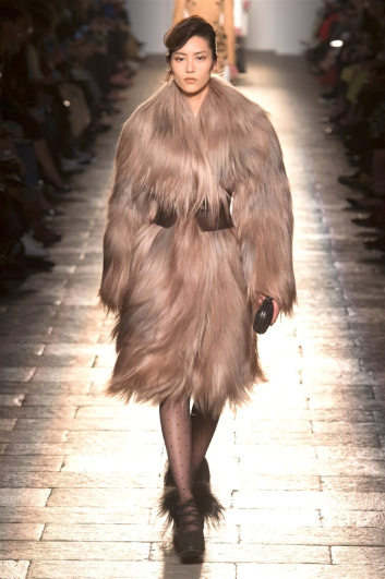 Fotoservizio/FW 2017-2018/WOMEN/BOTTEGA VENETA/DP2/2