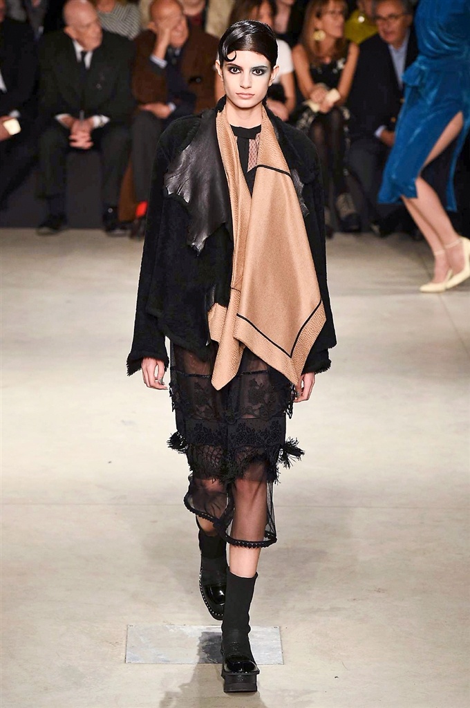 Fotoservizio/FW 2017-2018/WOMEN/ANTONIO MARRAS/DP2/7