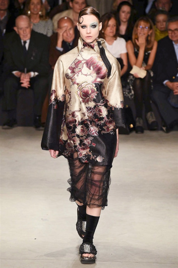 Fotoservizio/FW 2017-2018/WOMEN/ANTONIO MARRAS/DP2/0