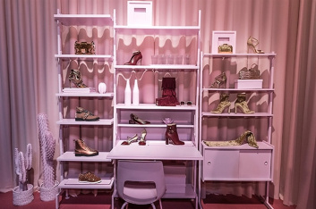 Fotoservizio/FW 2017-2018/WOMEN/JIMMY CHOO/DP2/145