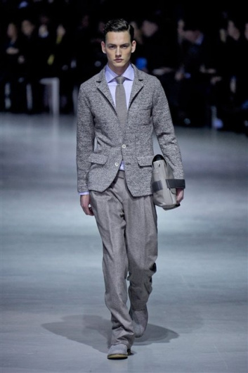Fotoservizio/FW 2012-2013/MEN/CORNELIANI/D1/3