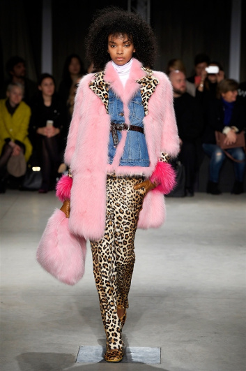 Fotoservizio/FW 2017-2018/WOMEN/SIMONETTA RAVIZZA/DP2/3