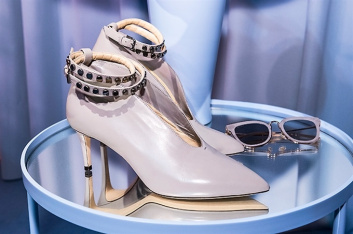 Fotoservizio/FW 2017-2018/WOMEN/JIMMY CHOO/DP2/42