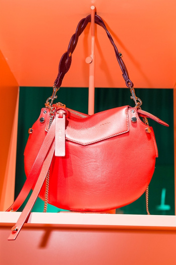 Fotoservizio/FW 2017-2018/WOMEN/JIMMY CHOO/DP2/68