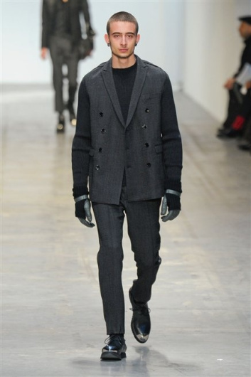 Fotoservizio/FW 2012-2013/MEN/COSTUME NATIONAL HOMME/D1/12