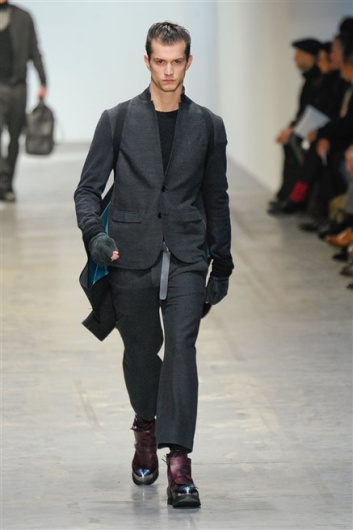 Fotoservizio/FW 2012-2013/MEN/COSTUME NATIONAL HOMME/D1/14