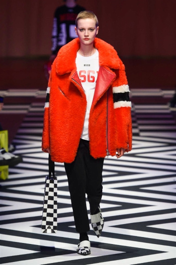 Fotoservizio/FW 2017-2018/WOMEN/MSGM/DP2/31