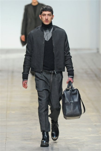 Fotoservizio/FW 2012-2013/MEN/COSTUME NATIONAL HOMME/D1/15