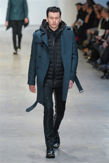 Fotoservizio/FW 2012-2013/MEN/COSTUME NATIONAL HOMME/D1/25