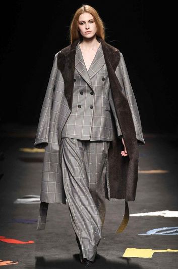 Fotoservizio/FW 2017-2018/WOMEN/MAURIZIO PECORARO/DP2/2