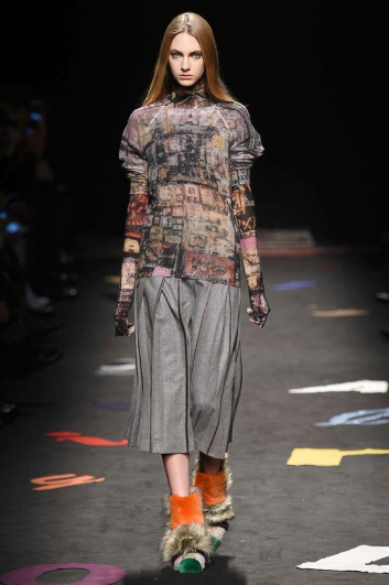 Fotoservizio/FW 2017-2018/WOMEN/MAURIZIO PECORARO/DP2/1