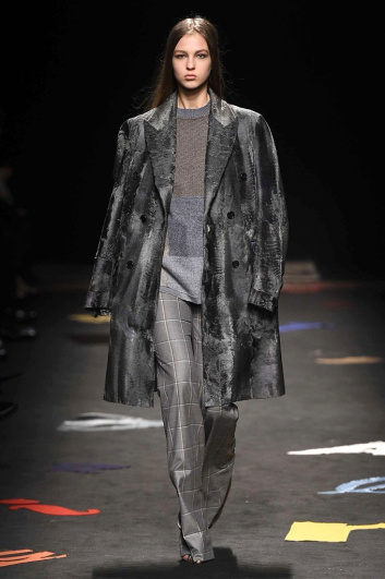 Fotoservizio/FW 2017-2018/WOMEN/MAURIZIO PECORARO/DP2/2