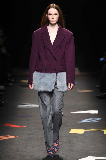 Fotoservizio/FW 2017-2018/WOMEN/MAURIZIO PECORARO/DP2/4