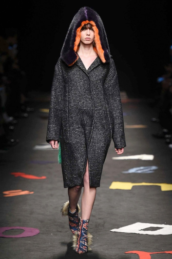 Fotoservizio/FW 2017-2018/WOMEN/MAURIZIO PECORARO/DP2/5