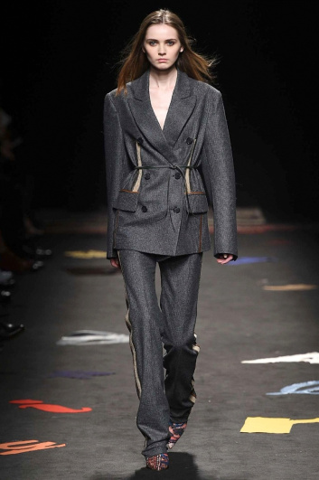 Fotoservizio/FW 2017-2018/WOMEN/MAURIZIO PECORARO/DP2/7