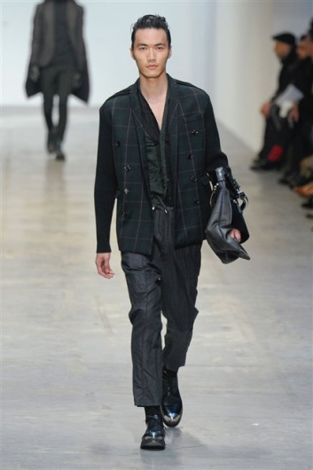 Fotoservizio/FW 2012-2013/MEN/COSTUME NATIONAL HOMME/D1/30