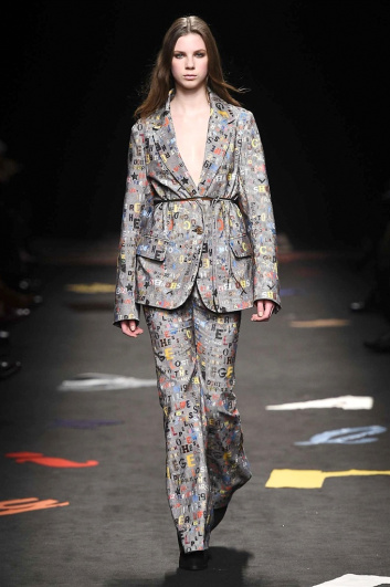 Fotoservizio/FW 2017-2018/WOMEN/MAURIZIO PECORARO/DP2/5